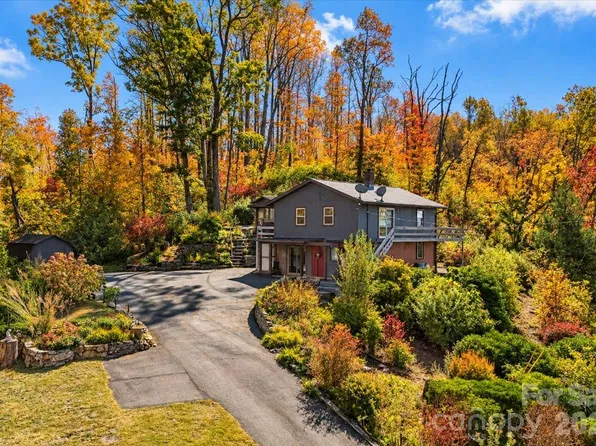 854 Ox Creek Crest Ln, Weaverville, NC 28787