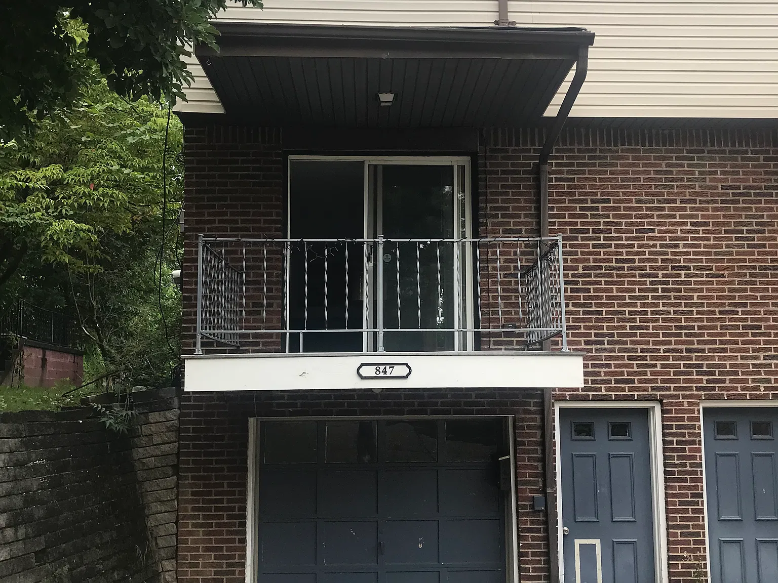 2 bed, 826 sqft, $1,175 — Photo 1
