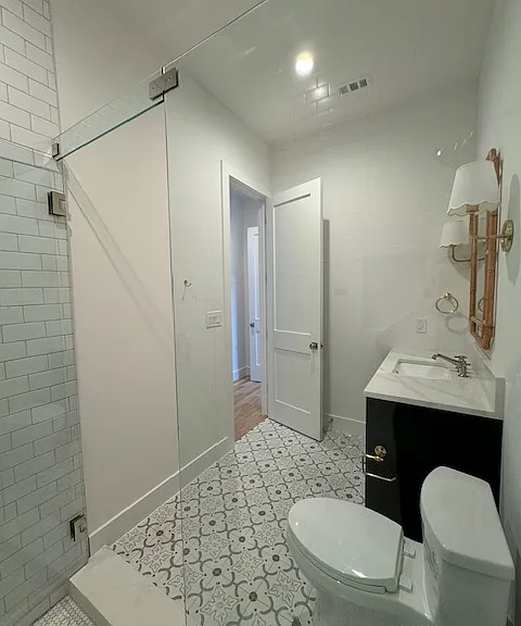 5800 Goodwin Ave — Photo 23