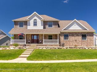 1579 Royal Crescent Dr, Holt, MI 48842