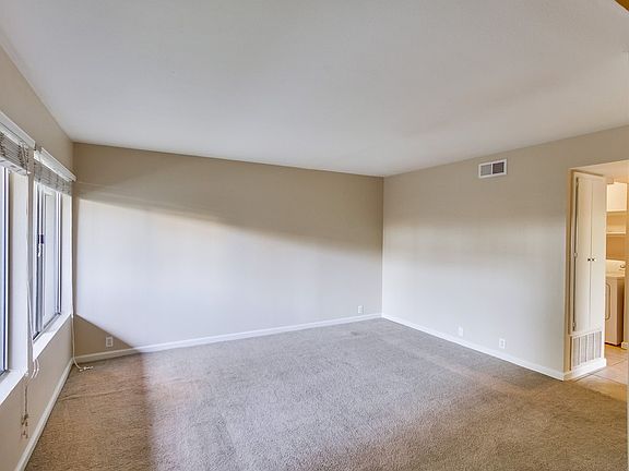 4th image of 10887 Caravelle Pl
