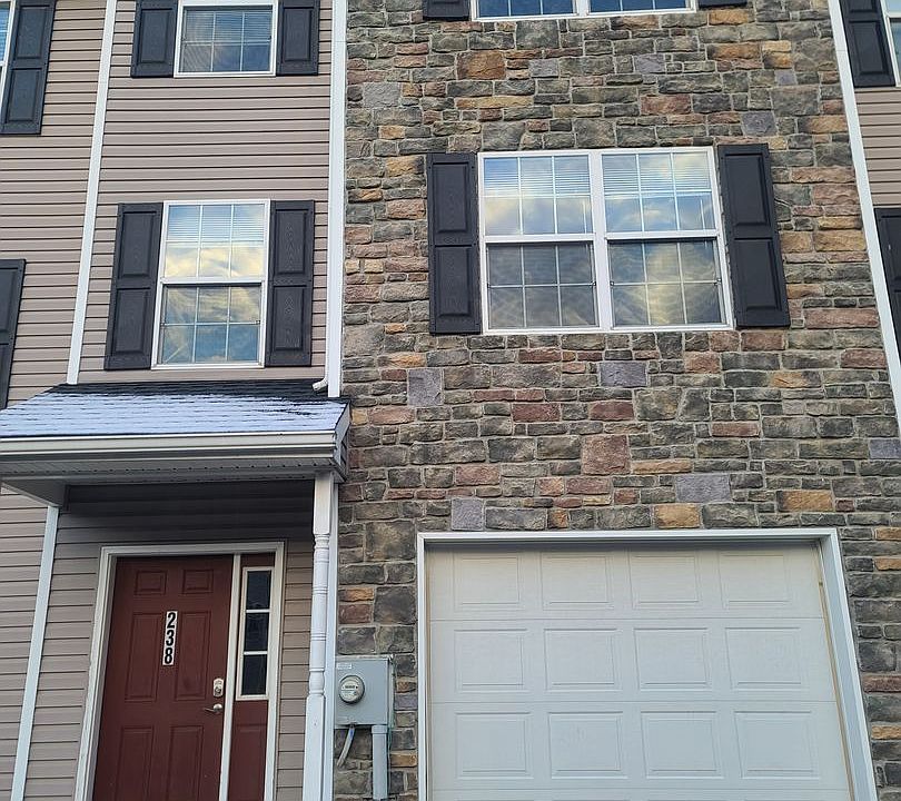1st image of 238 Crown Ct