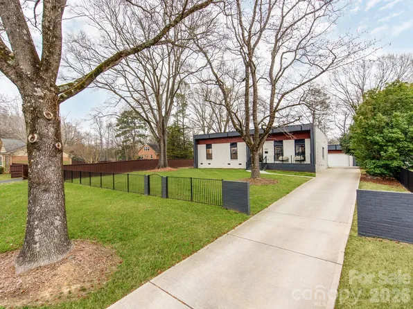 6411 Park Rd, Charlotte, NC 28210