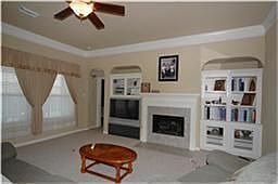 FAMILY ROOM, OPEN FLOORPLAN WITH BUILTINS