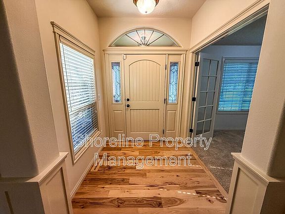 4th image of 2328 E Satterfield St