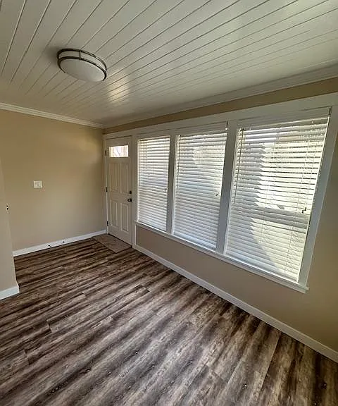 2320 Capitol Way S — Photo 9