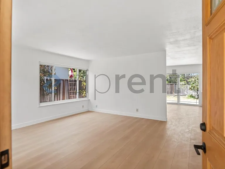 6944 Heaton Moor Dr — Photo 5