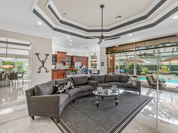 4th image of 7127 Corning Cir