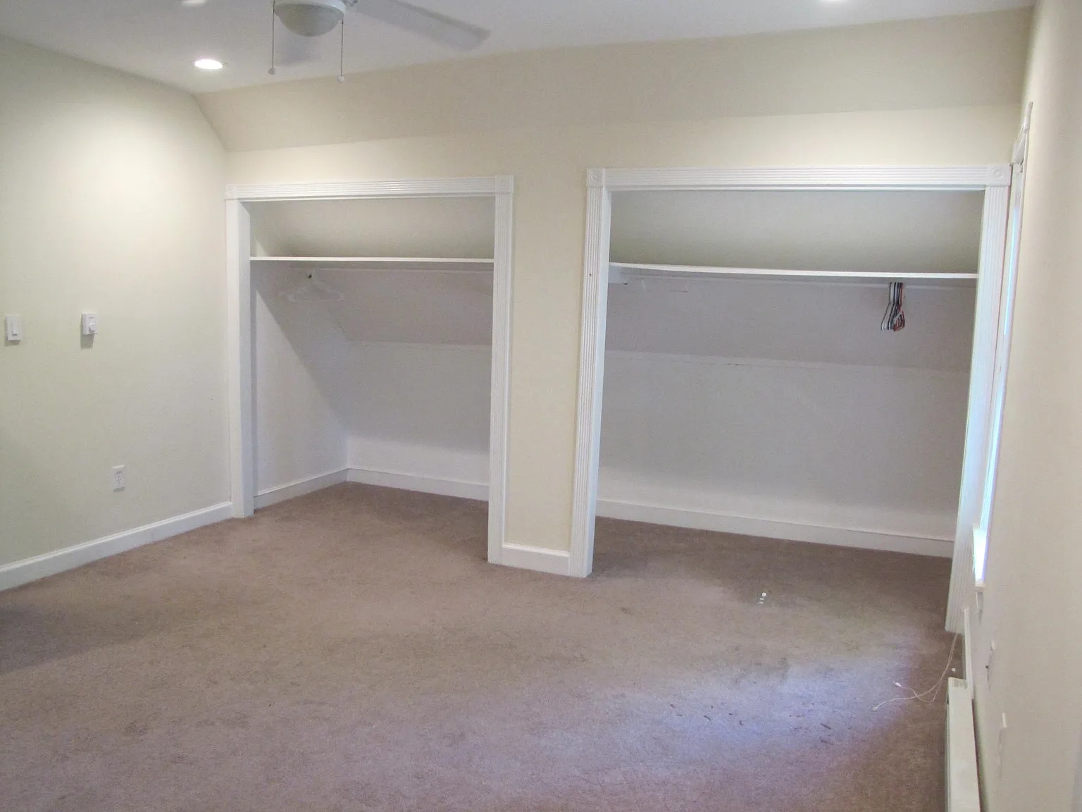 2 bed, 1000 sqft, $1,500 — Photo 2