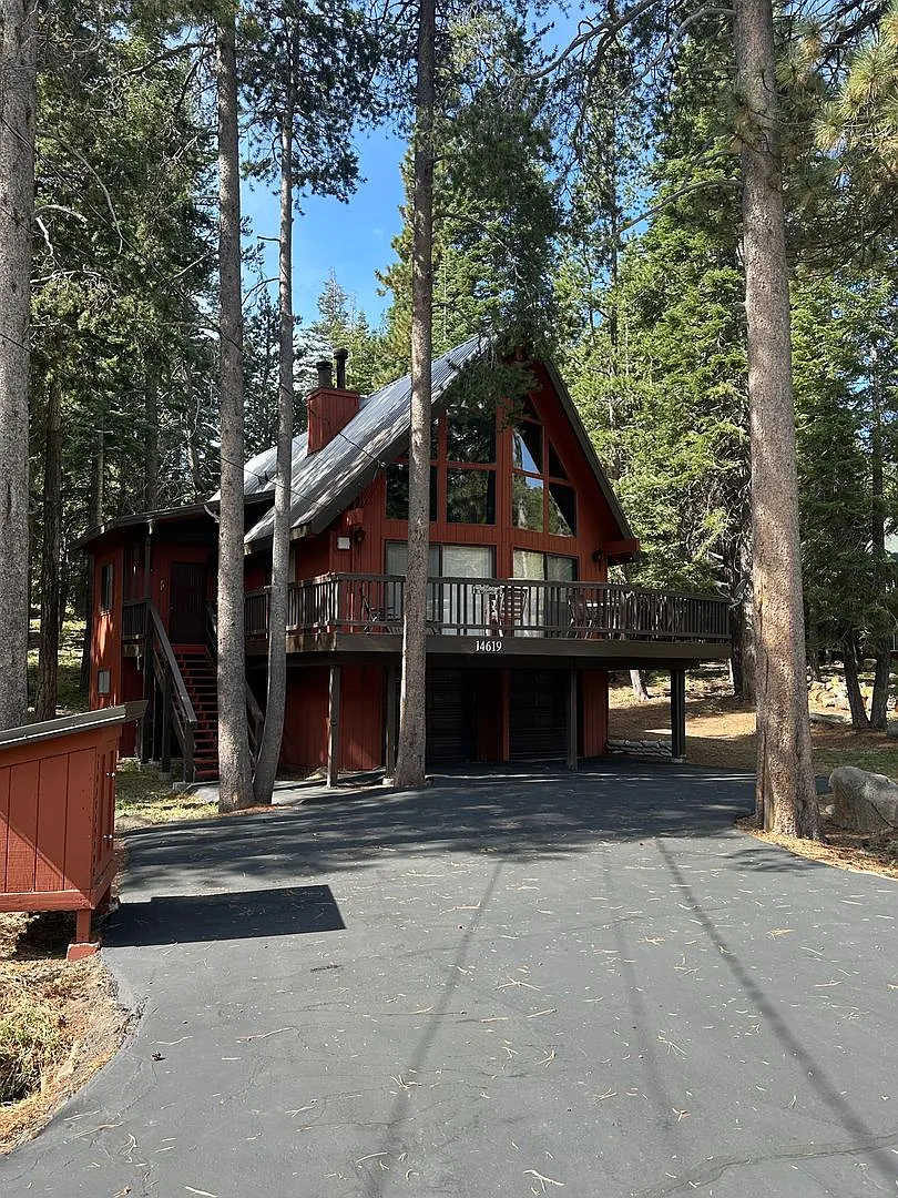 Spacious and Cozy Tahoe Donner Ski Lease — Photo 1
