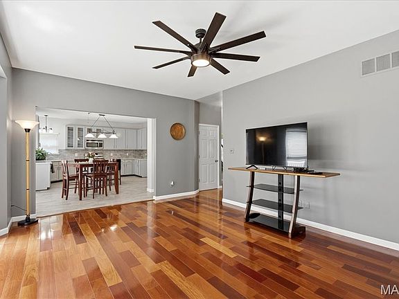 5th image of 175 Beacon Point Ln