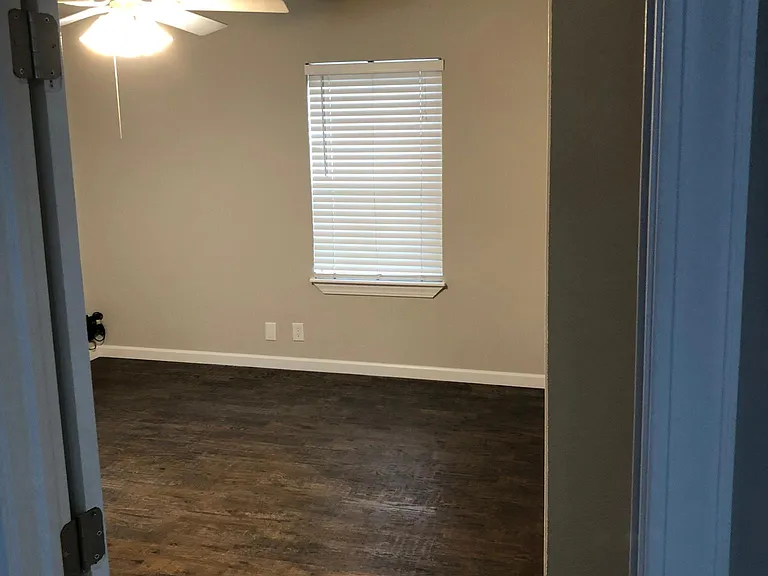 3210 Bryn Mawr Dr — Photo 9