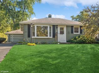 2411 Sigwalt St, Rolling Meadows, IL 60008