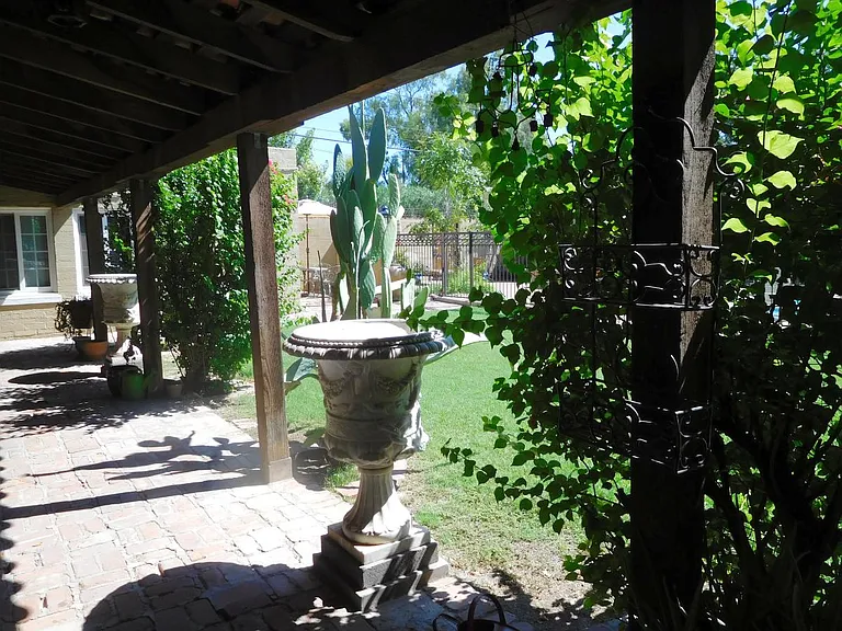 720 W McDowell Rd #5 — Photo 3