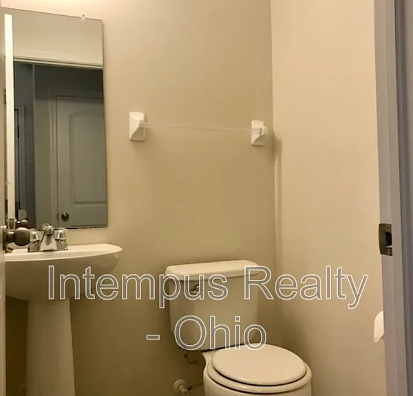 2844 Hillstone St — Photo 10