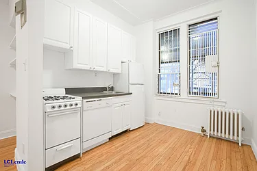 Rented by LC Lemle Real Estate Group