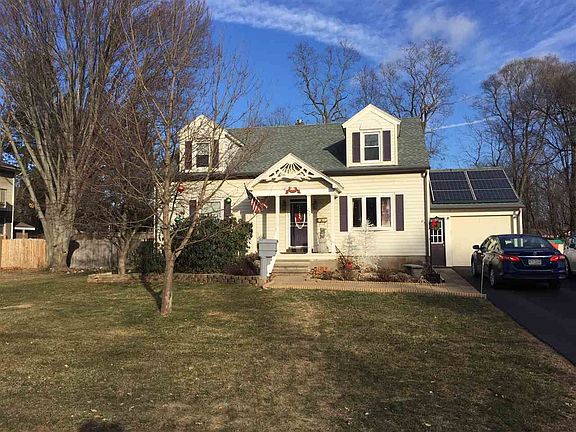 2nd image of 271 Stoodley Pl