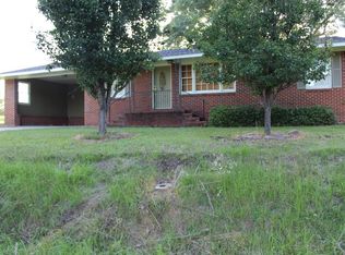 16 Ladonia Dr, Phenix City, AL 36869