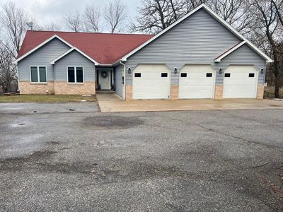 22773 Oak Hill Dr, Spring Valley, MN, 55975
