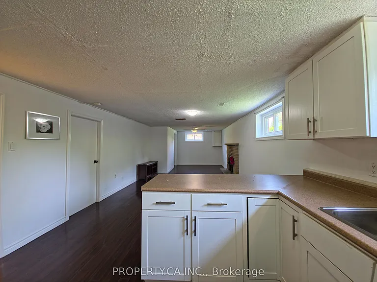 86 Tuscarora Dr #BASEMENT — Photo 10