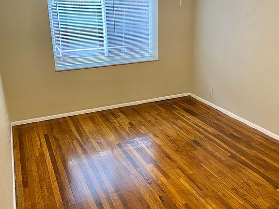 2nd image of 4718-4720 Nebraska Ave #1