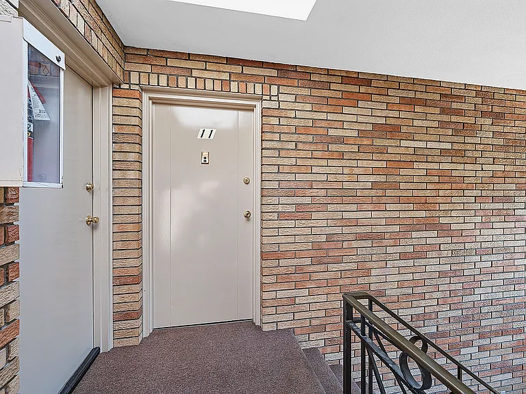 3828 Washington Ave #11 — Photo 17