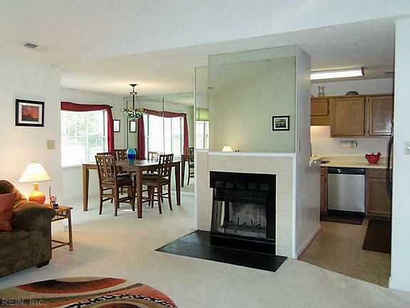 2nd image of 4951 Cypress Point Cir