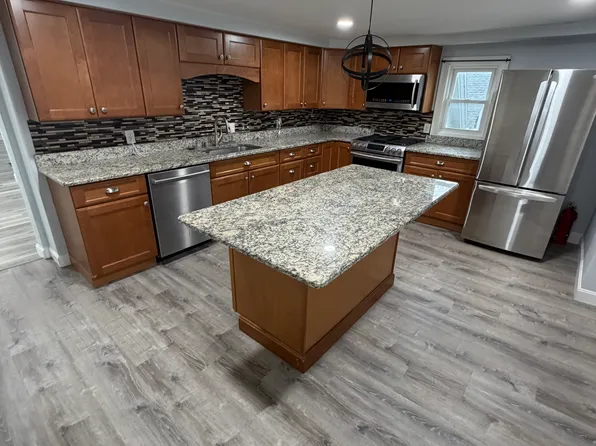 55 Franklin St #2, Haverhill, MA 01830