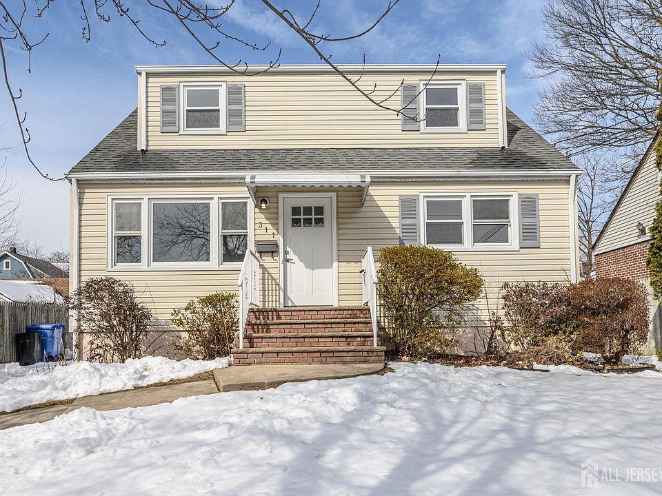 1st image of 311 Chestnut St