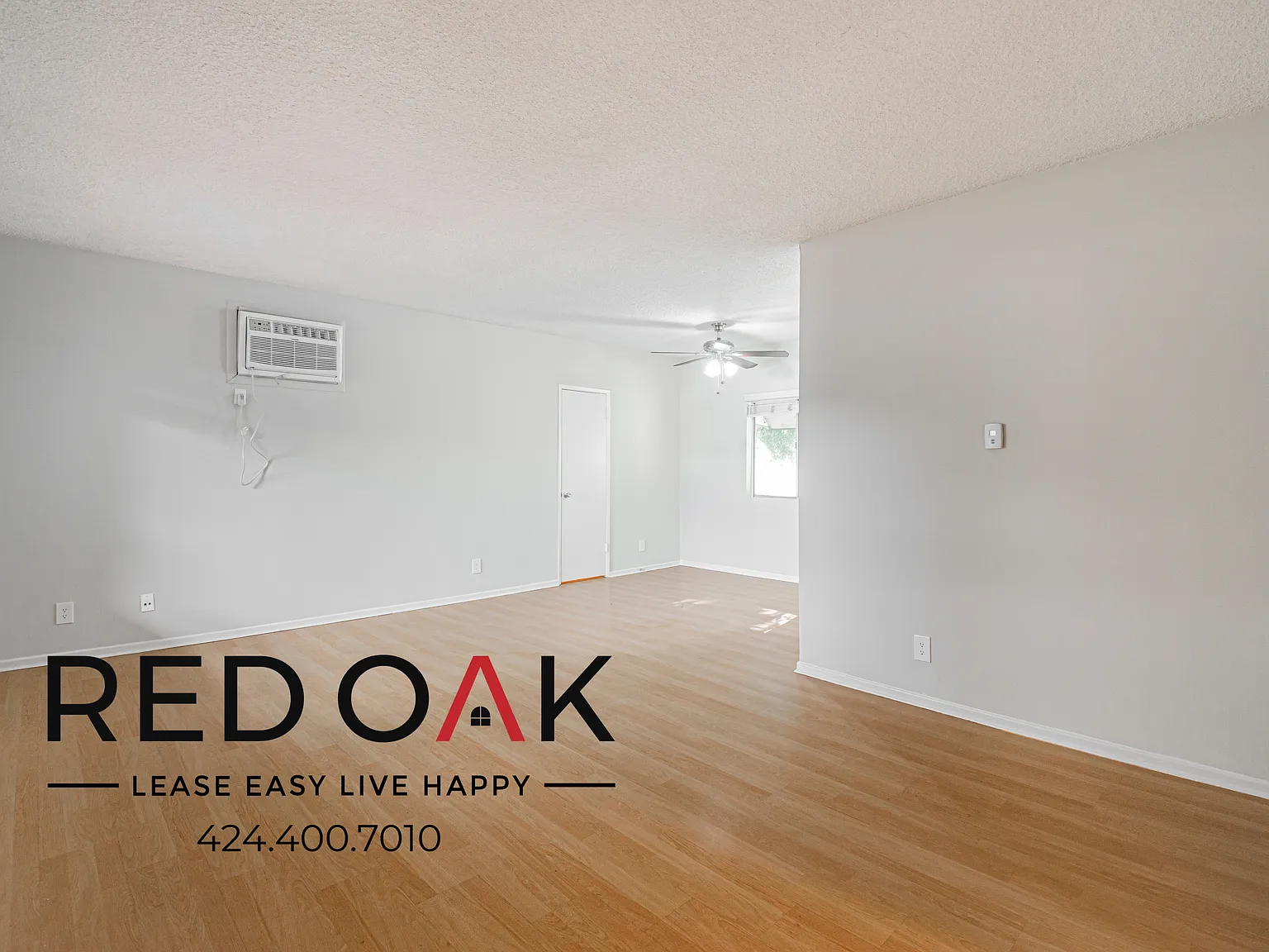 ~Spacious 2-Bed/1.5-Bath with Parking Included, Beautiful Hardwood Floors, and On-Site Laundry in... — Photo 4