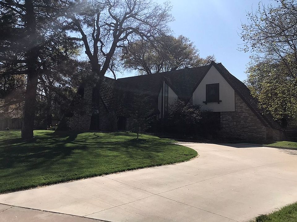 1st image of 2816 Wildwood Dr