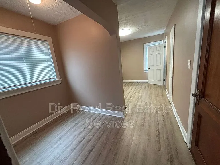 426 Otterbein Ave — Photo 12