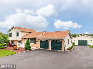 16654 Bahner Ct, Mount Airy, MD 21771