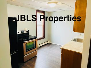 123 Maple St #10, Woonsocket, RI 02895