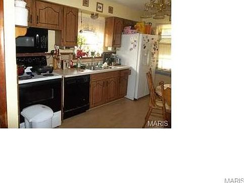 2nd image of 3451 Illinois Ave