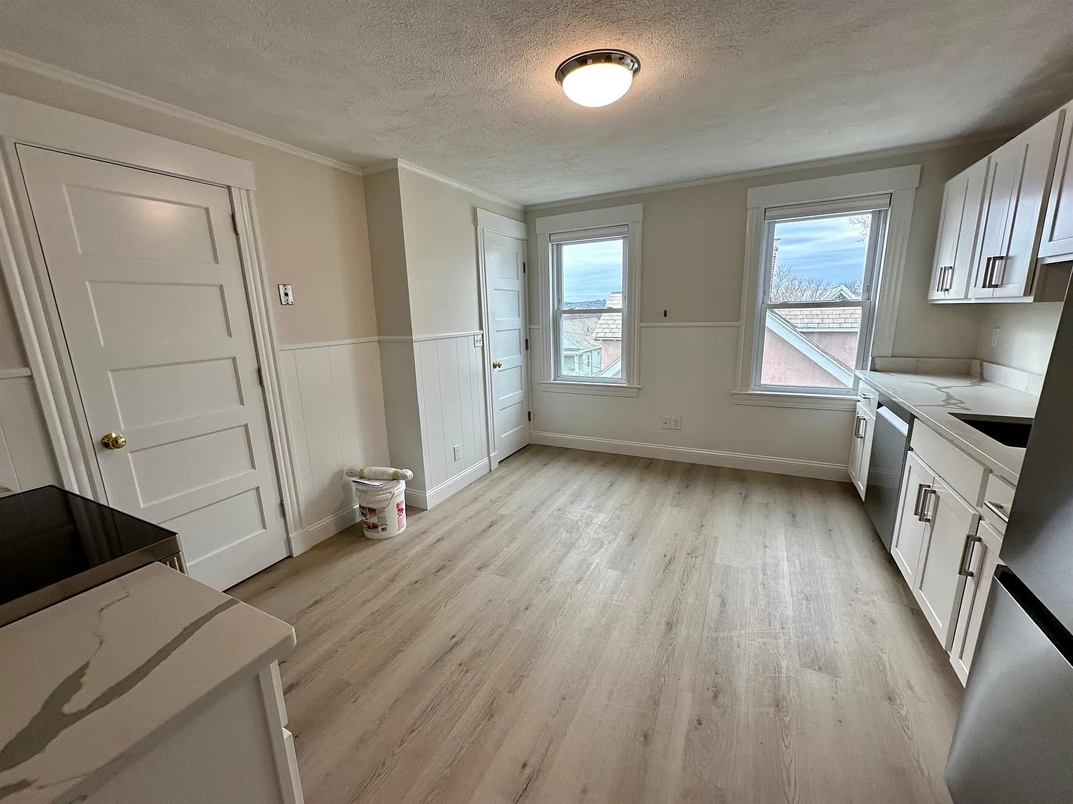 2 bed, 800 sqft, $3,200 — Photo 4