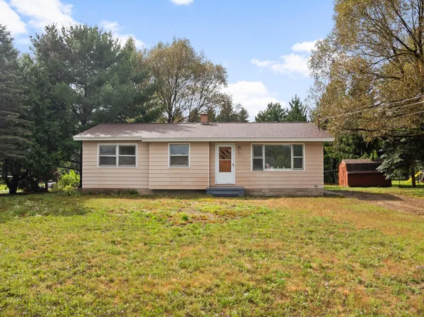 805 Clover Dr, Gaylord, MI 49735