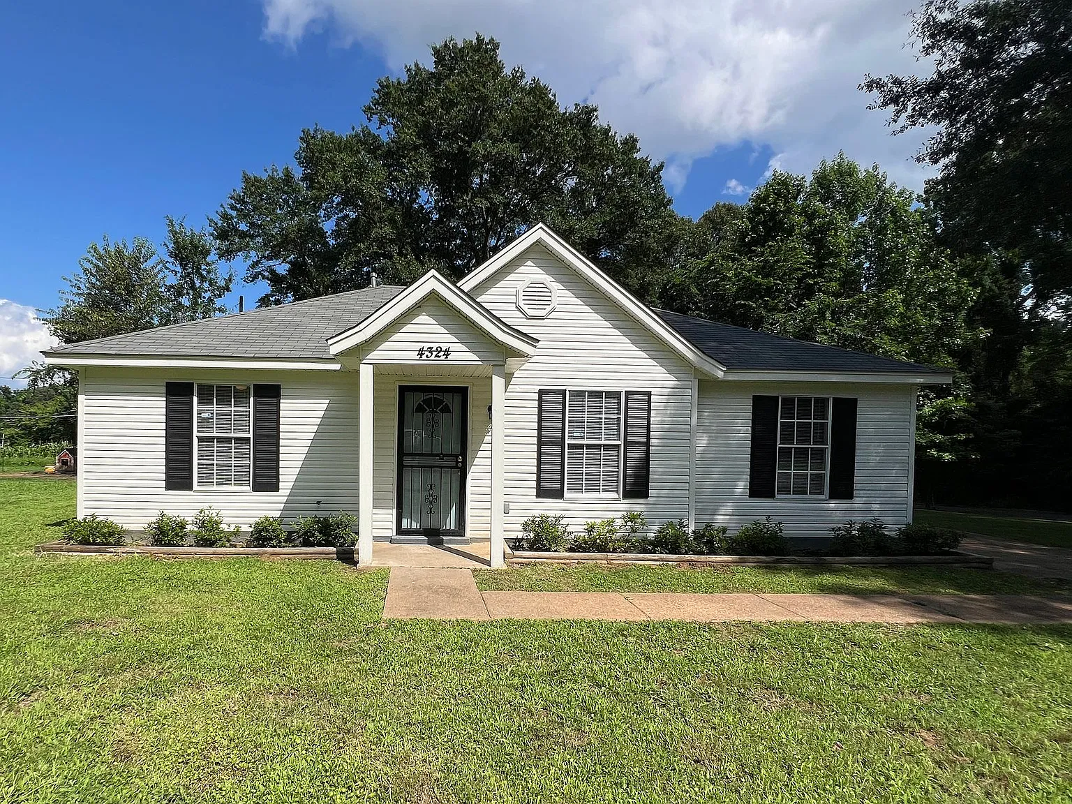 4324 Durango Ln — Photo 1