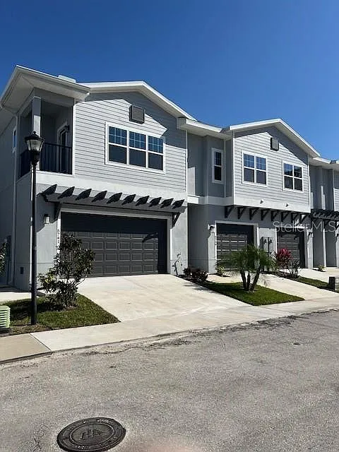 Building Photo - 5741 Desert Rose Pl
