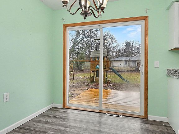 4th image of 6826 Welbury St
