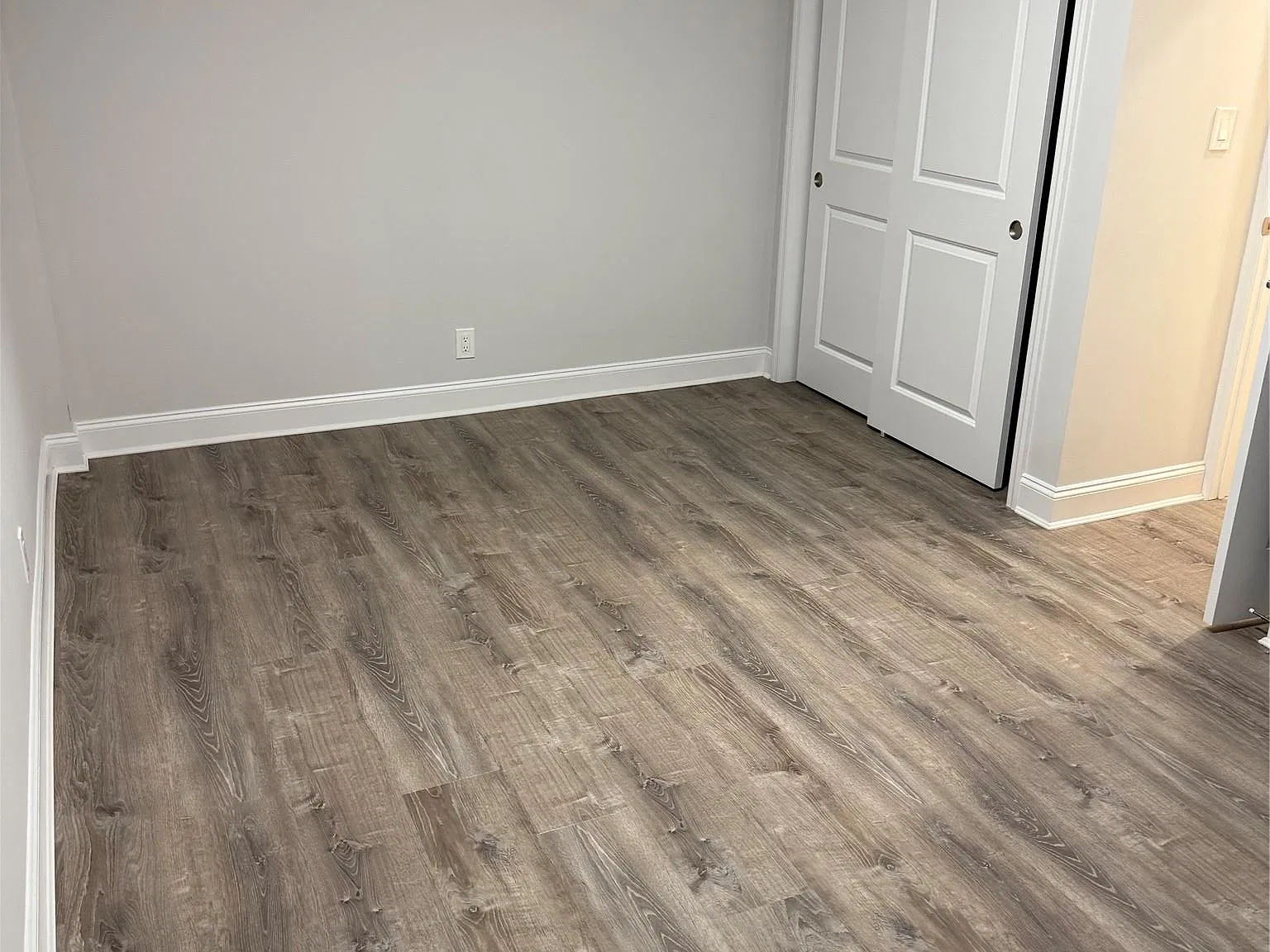 1 bed, 1.0 bath, 850 sqft, $2,500 — Photo 2