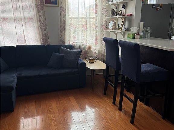 3rd image of 1854 W 7th St