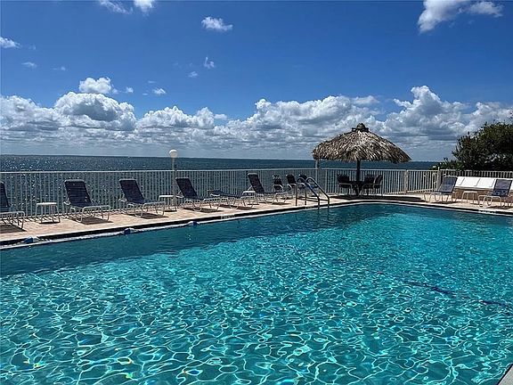2nd image of 7432 Sunshine Skyway Ln S APT 806