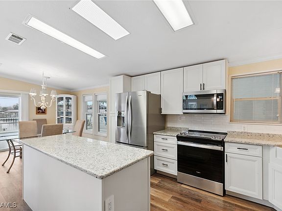 5th image of 11001 Bayside Ln
