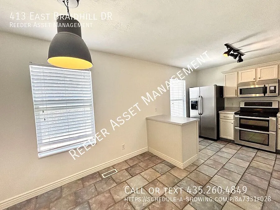 $1000 Off Move-In Special! Charming 3 bedroom, 3 bathroom home in Draper, UT — Photo 4