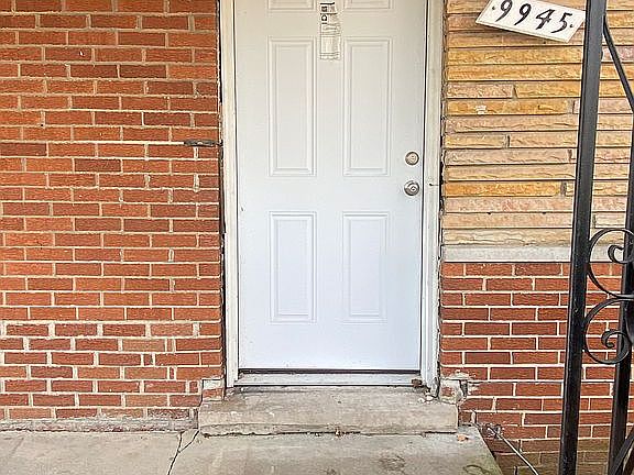 2nd image of 9945 Berkshire St