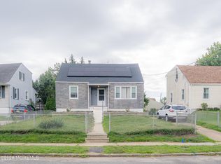 920 Lenton Ave, Barrington, NJ 08007