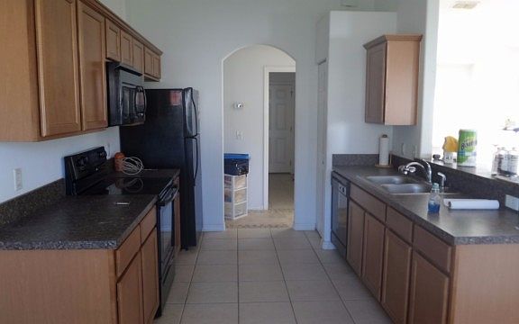 4th image of 212 Fountain Lake Blvd