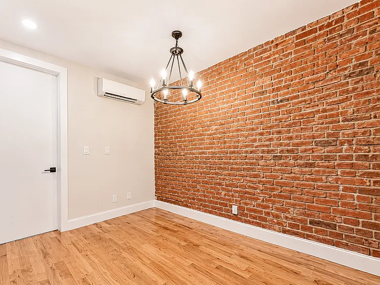295 Bainbridge St #3F — Photo 3