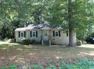 8203 Legion Dr, Lorton, VA 22079